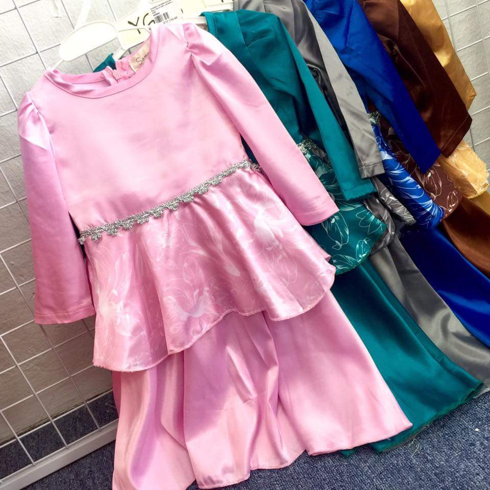 Wholesale 13 pieces Jubah Baju Kurung Peplum Budak Kids Wholesale 13 pieces Jubah Baju Kurung Peplum Budak Kids
